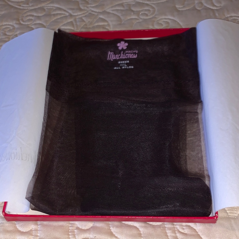 Vintage Macy’s Marchioness Thigh Highs•Med Tall/Long•Never Worn.